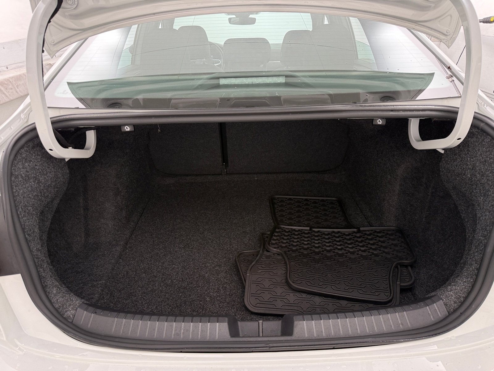 Thumbnail: 2024 Volkswagen Jetta - 7