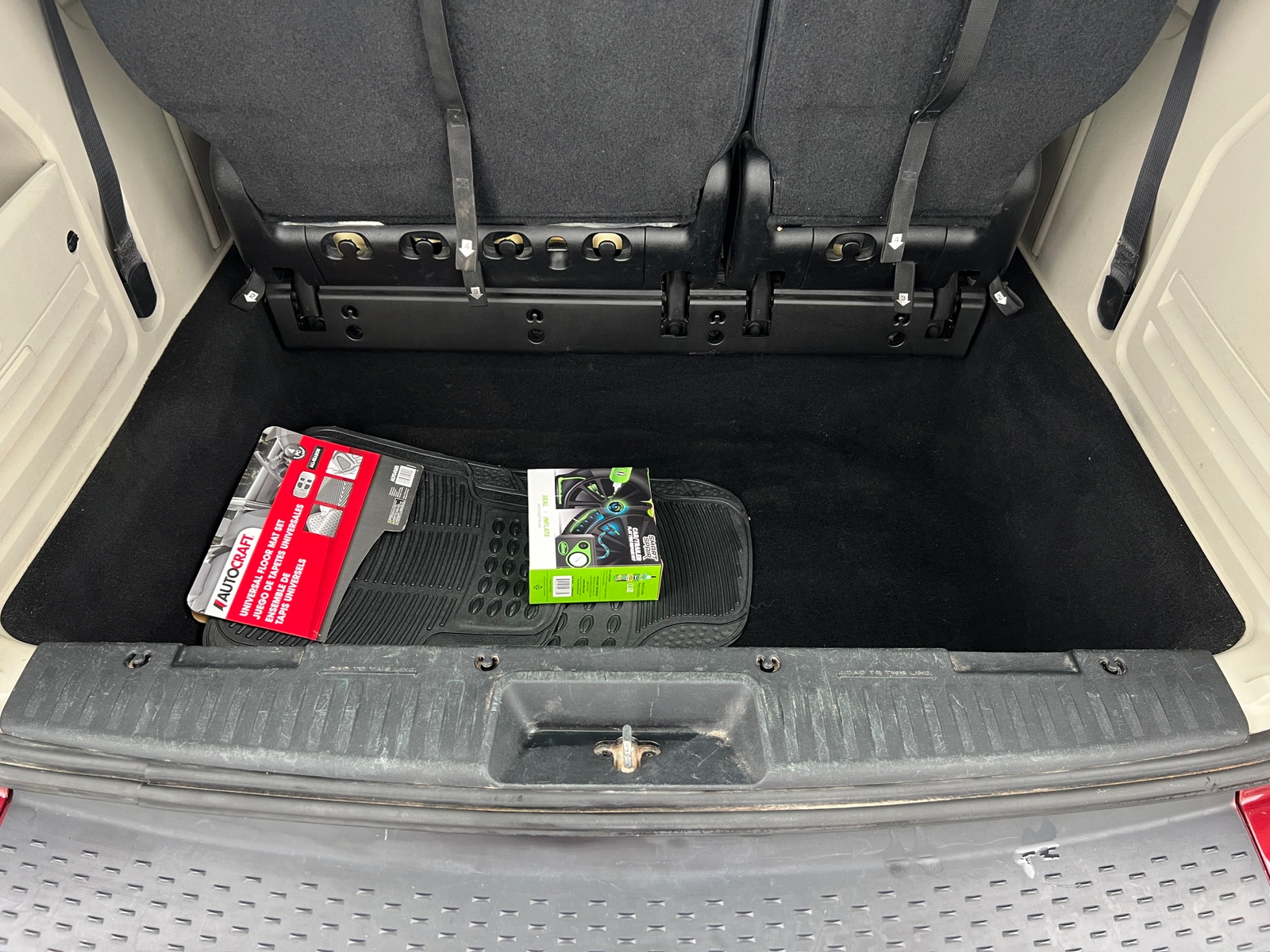 Thumbnail: 2016 Dodge Grand Caravan - 7