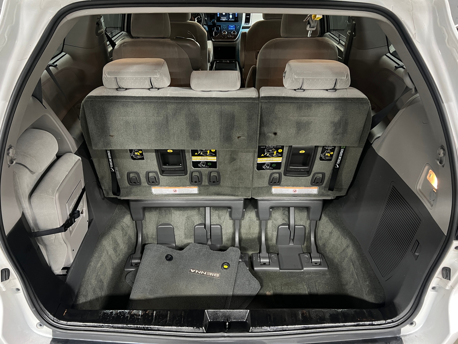 Thumbnail: 2015 Toyota Sienna - 7