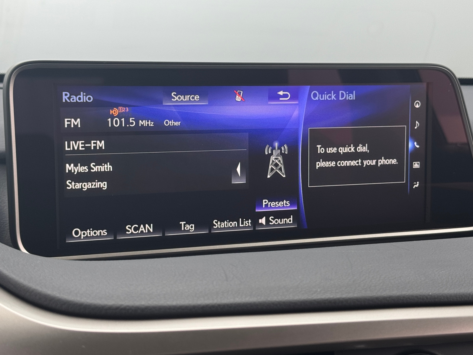 Thumbnail: 2018 Lexus RX - 4