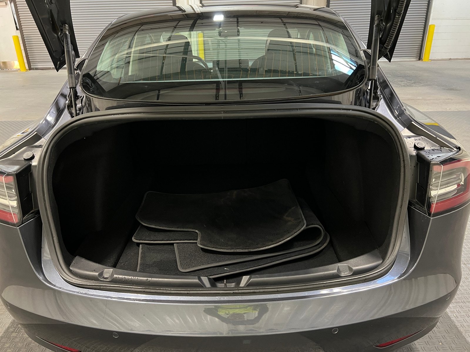 Thumbnail: 2018 Tesla Model 3 - 6