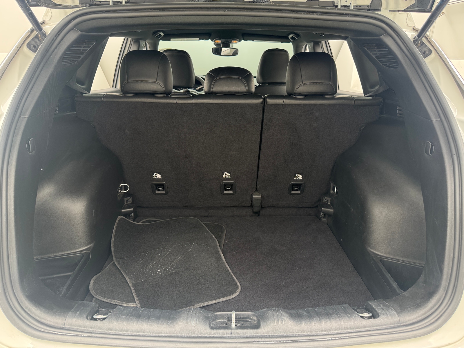 Thumbnail: 2023 Jeep Compass - 7