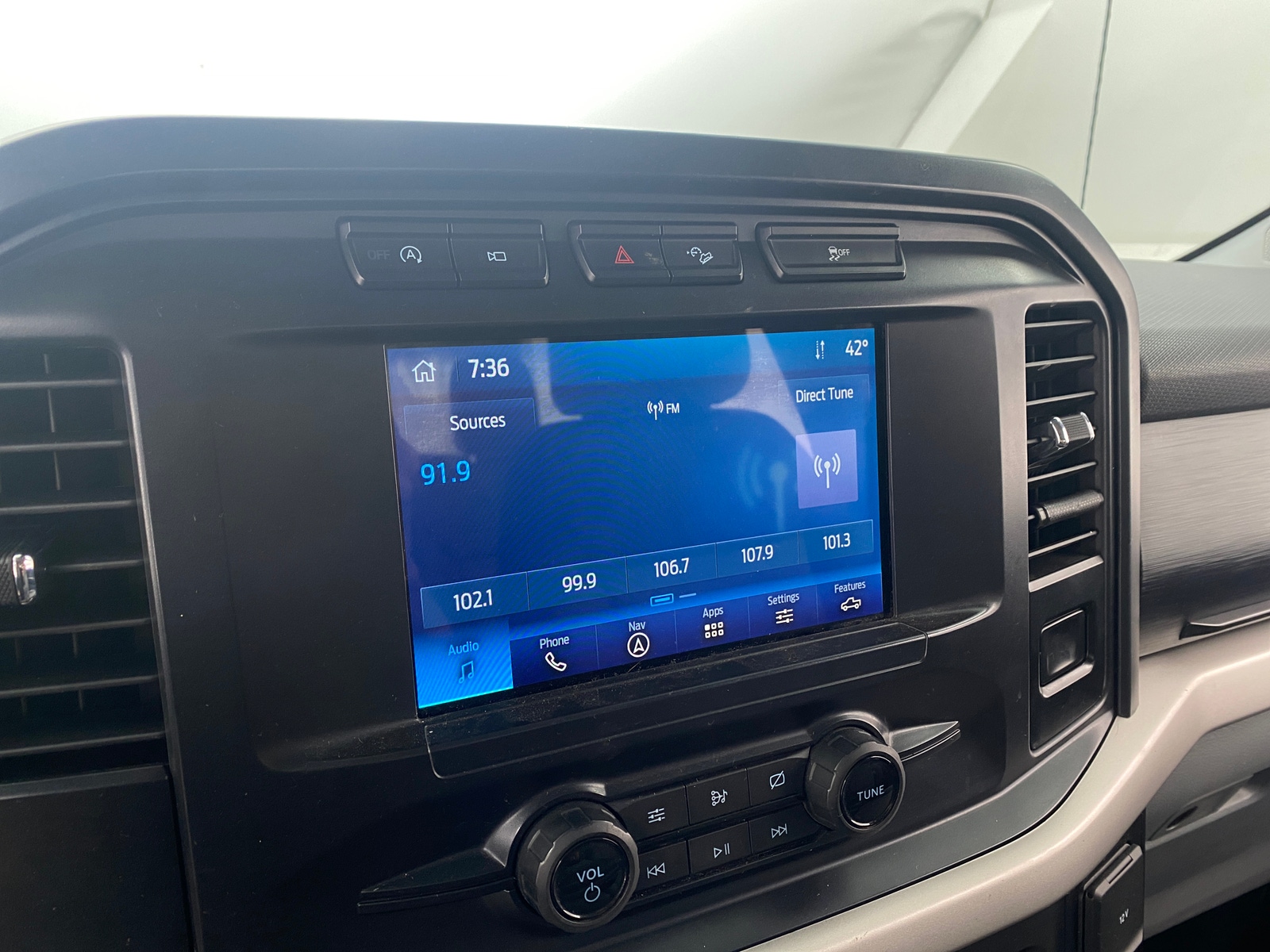 Thumbnail: 2021 Ford Econoline - 4