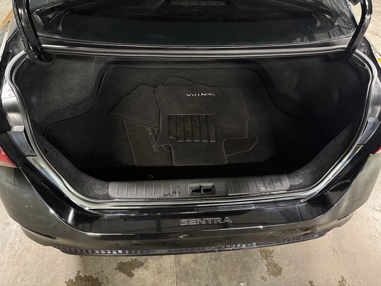 Thumbnail: 2021 Nissan Sentra - 7