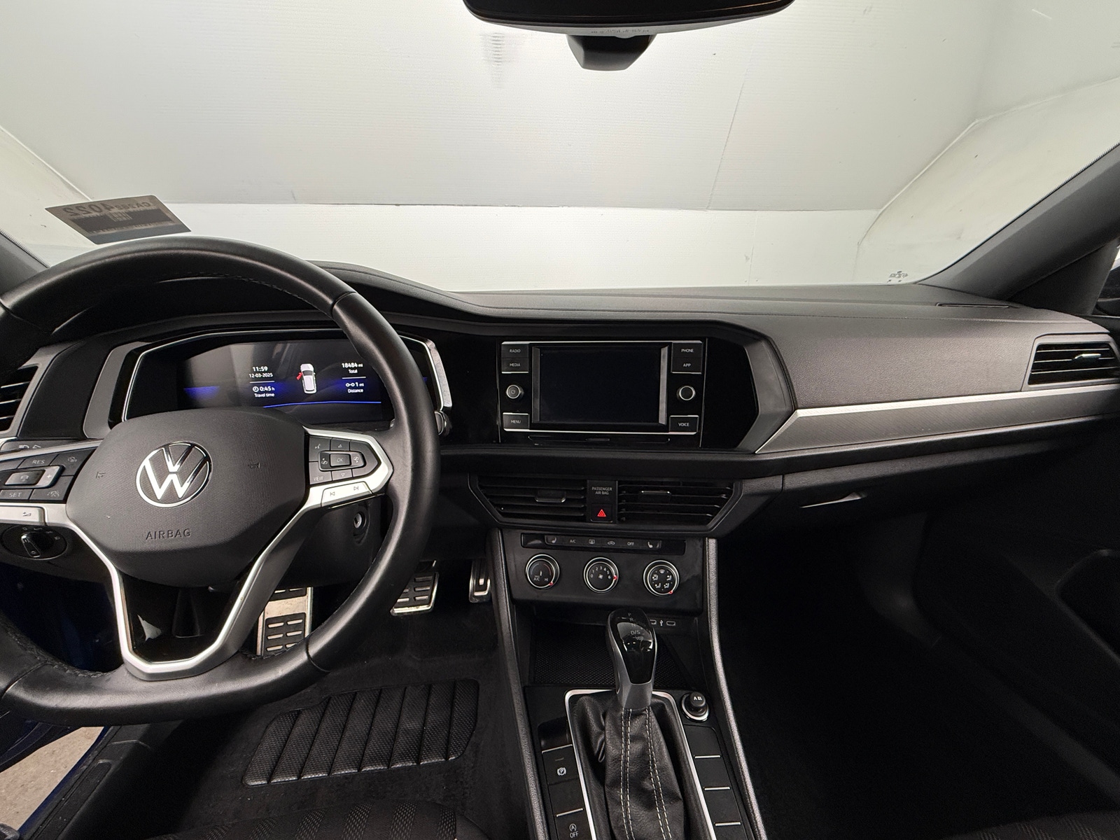 Thumbnail: 2024 Volkswagen Jetta - 3