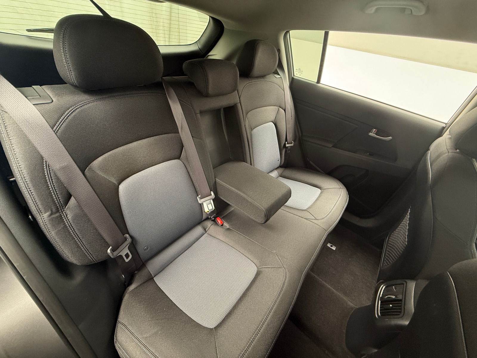 Thumbnail: 2015 Kia Sportage - 6