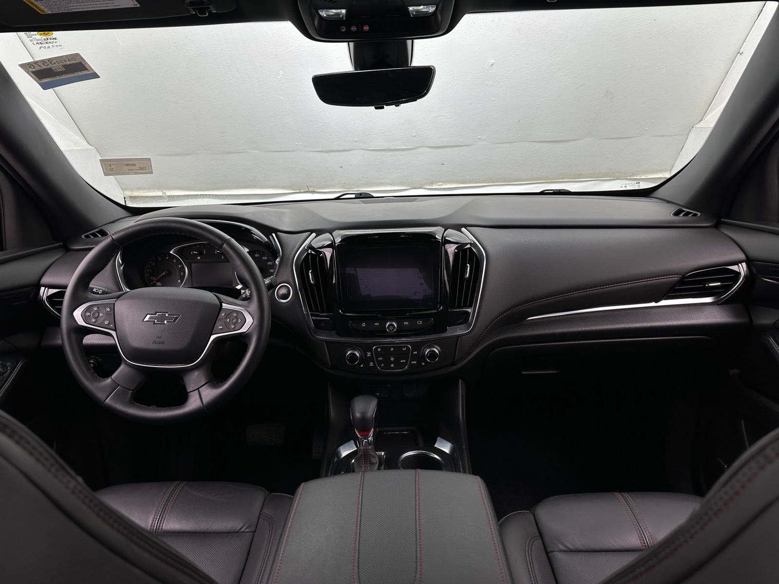 Thumbnail: 2023 Chevrolet Traverse - 2