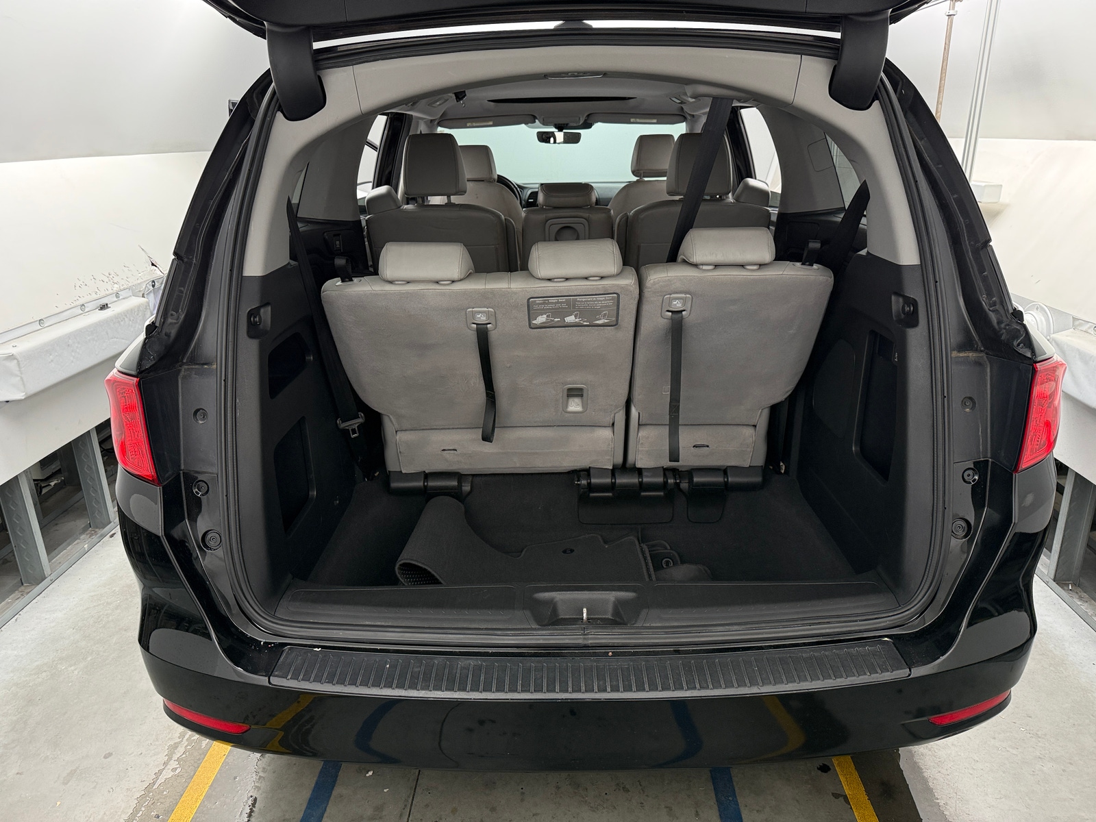 Thumbnail: 2019 Honda Odyssey - 6