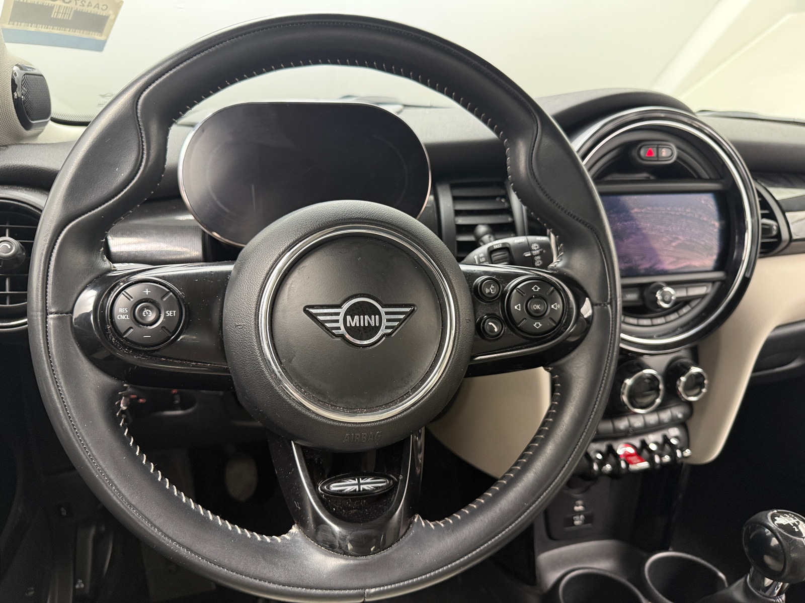 Thumbnail: 2021 MINI Cooper Hardtop - 4