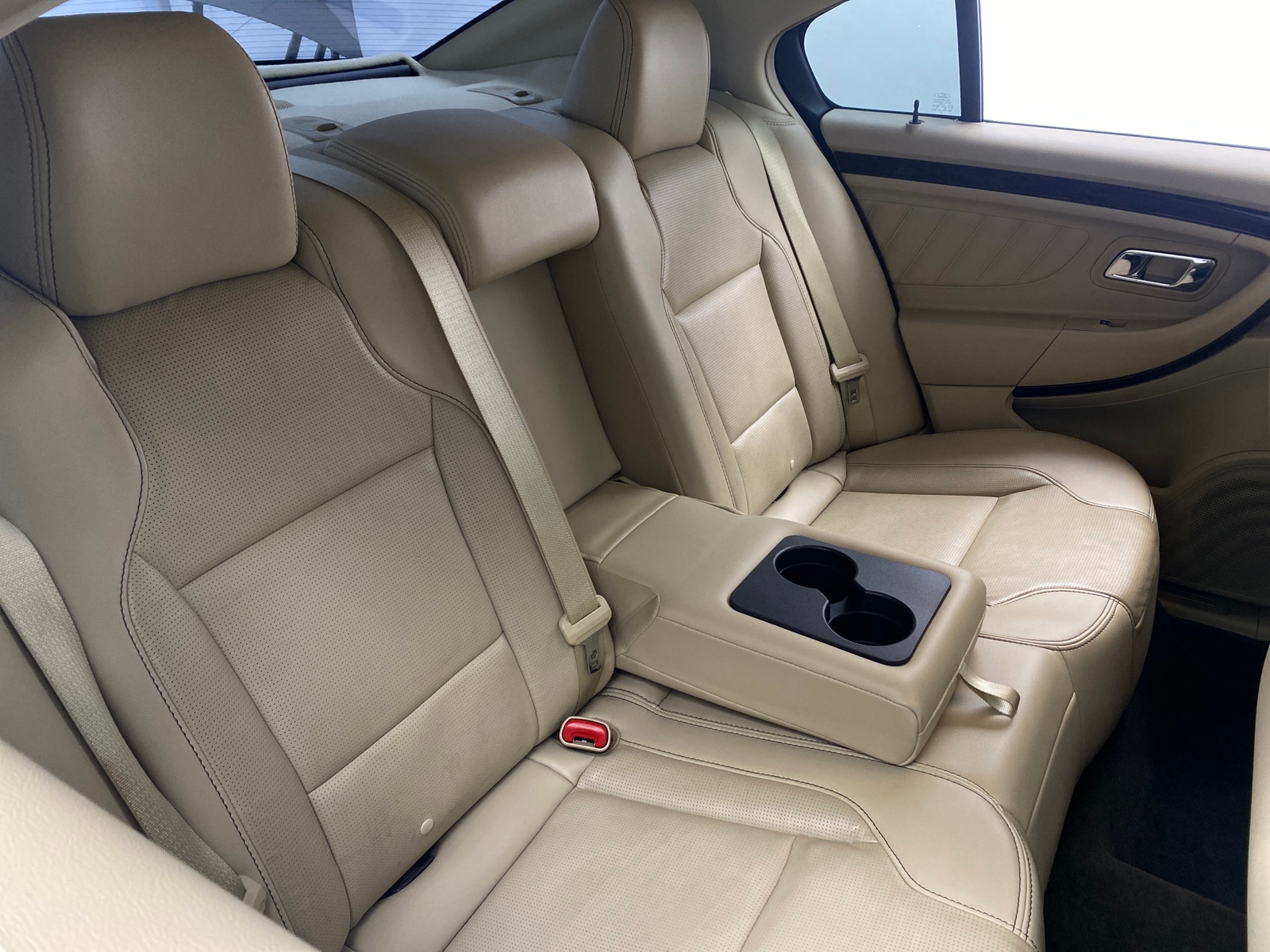 Thumbnail: 2018 Ford Taurus - 5