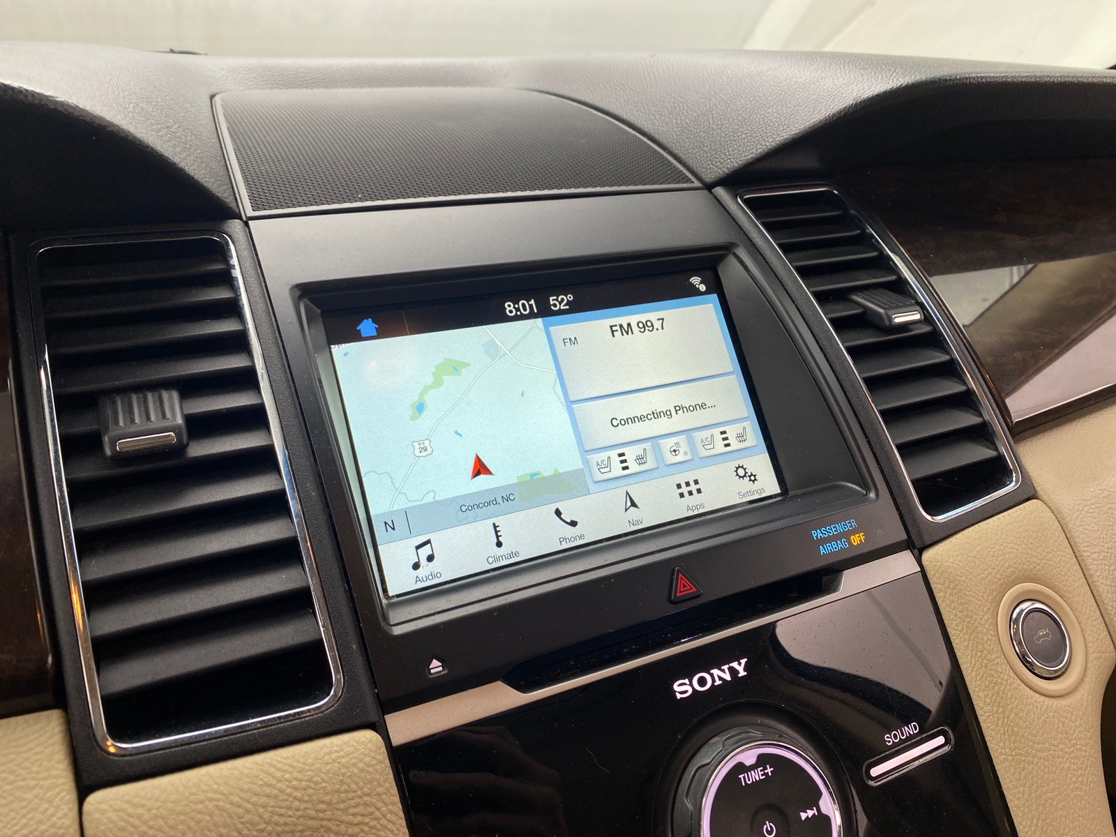 Thumbnail: 2018 Ford Taurus - 3