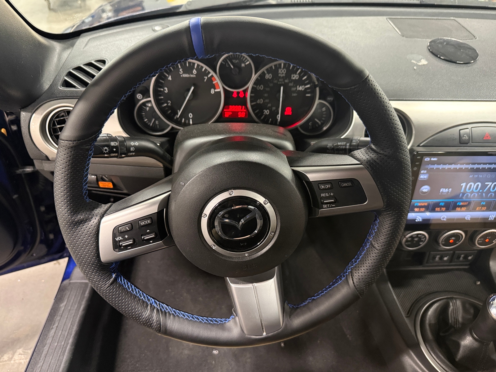 Thumbnail: 2012 Mazda MX-5 Miata - 4