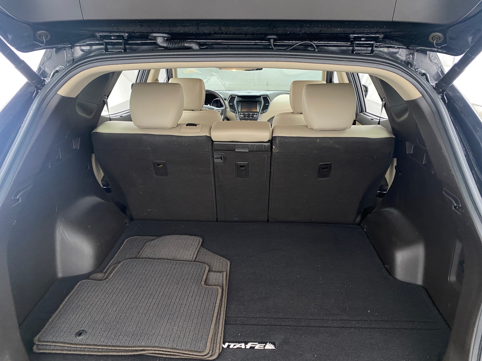 Thumbnail: 2017 Hyundai Santa Fe - 7