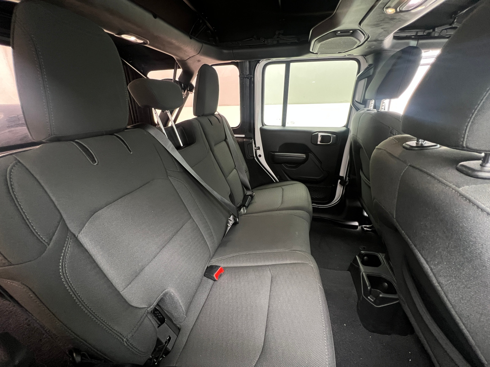 Thumbnail: 2019 Jeep Wrangler - 6