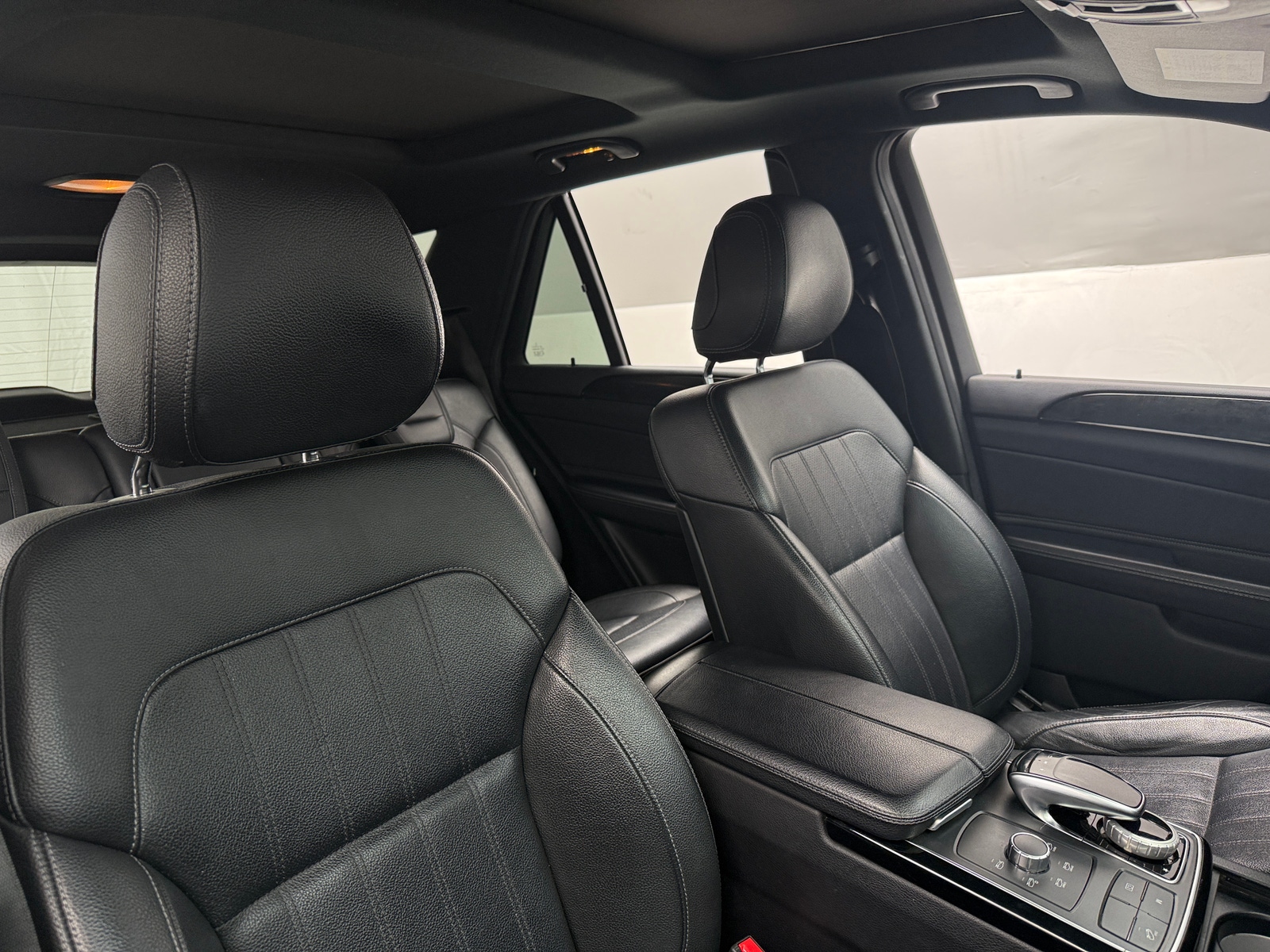 Thumbnail: 2018 Mercedes-Benz GLE - 2