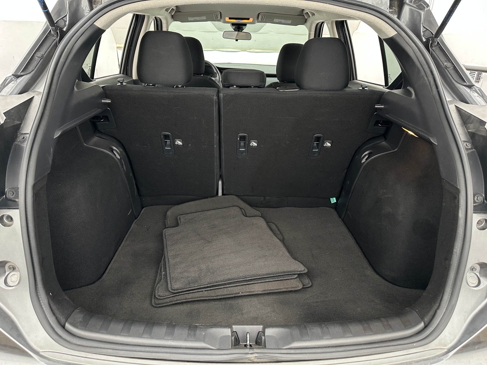 Thumbnail: 2023 Nissan Kicks - 7