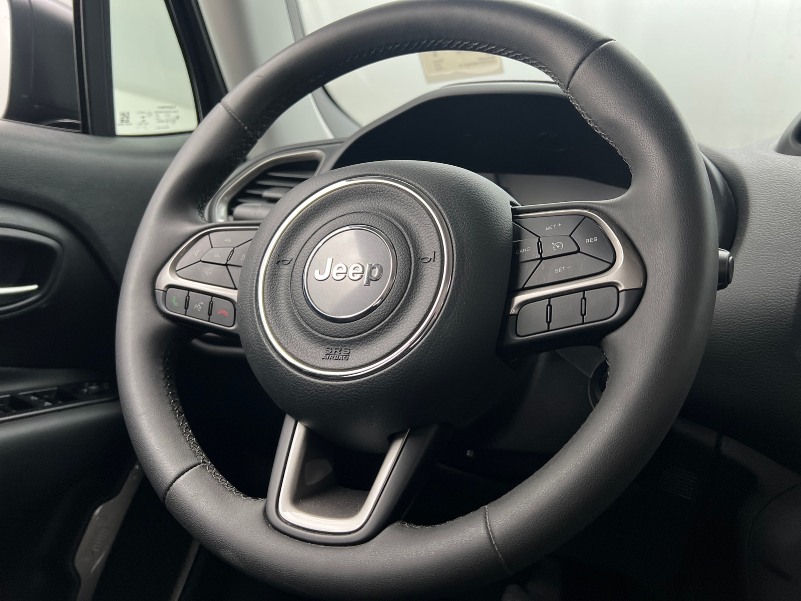 Thumbnail: 2022 Jeep Renegade - 5