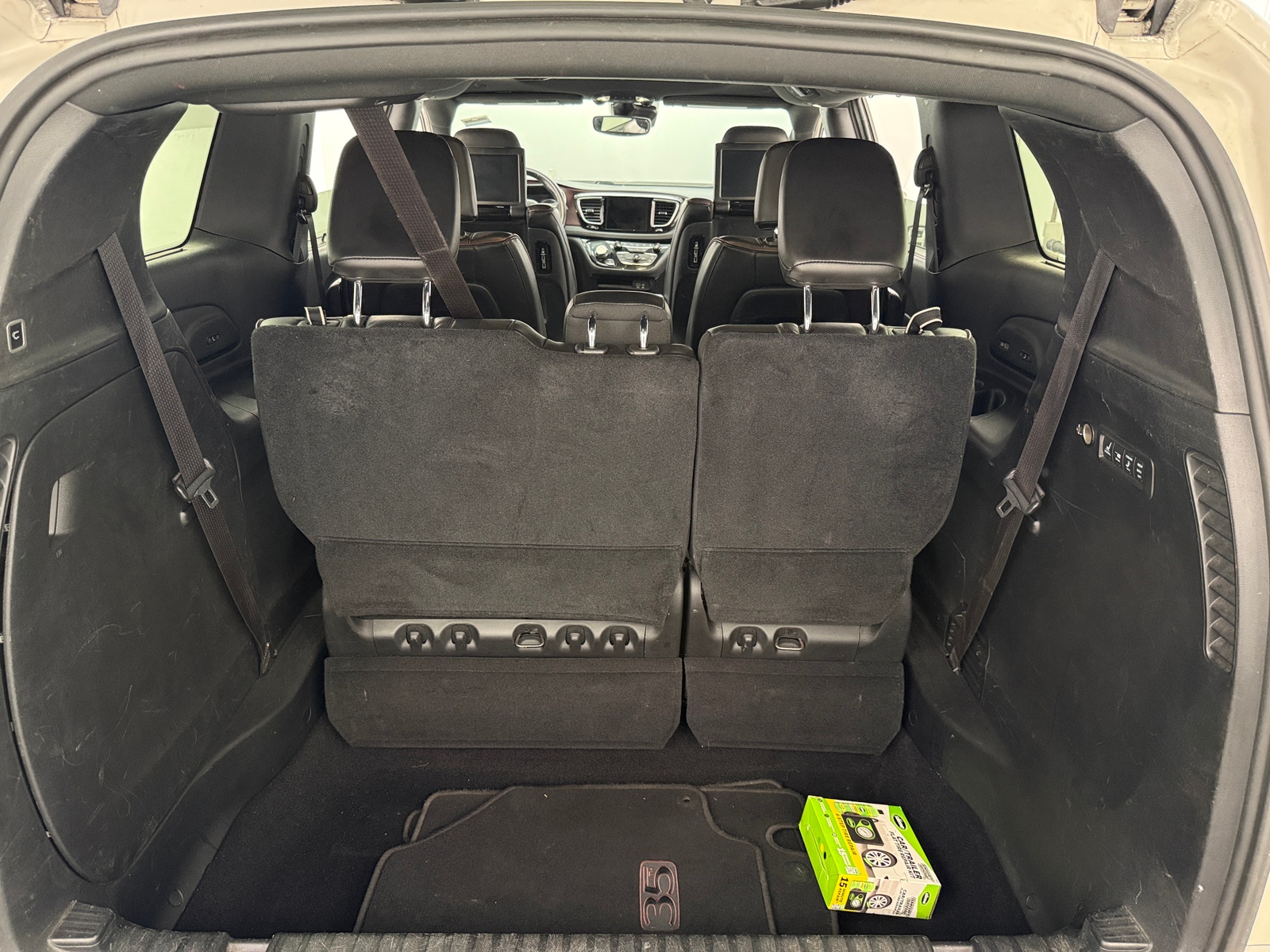 Thumbnail: 2020 Chrysler Pacifica - 6