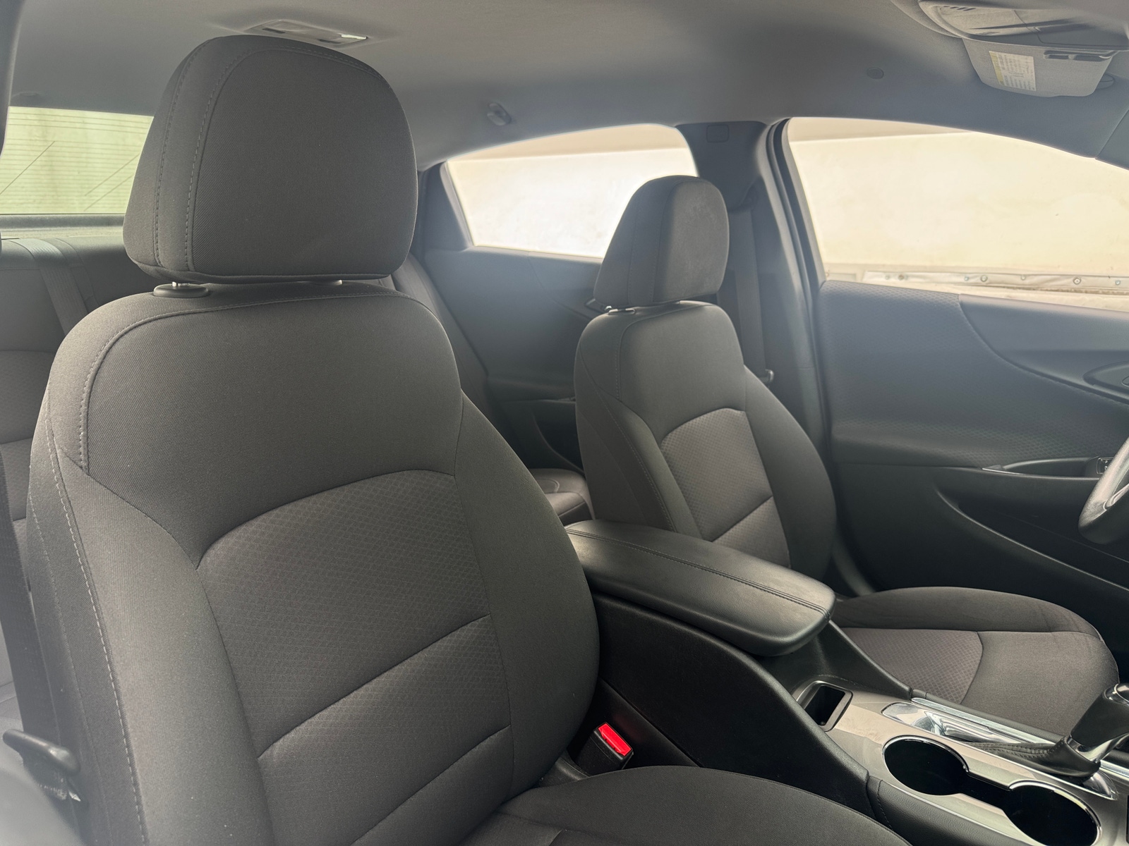 Thumbnail: 2018 Chevrolet Malibu - 2