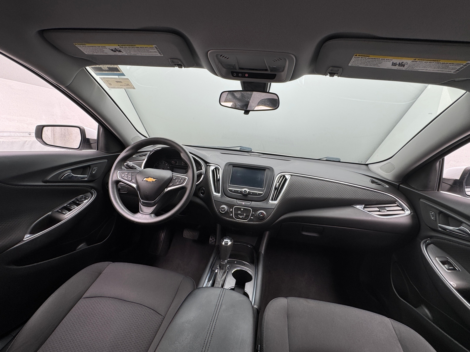 Thumbnail: 2018 Chevrolet Malibu - 3