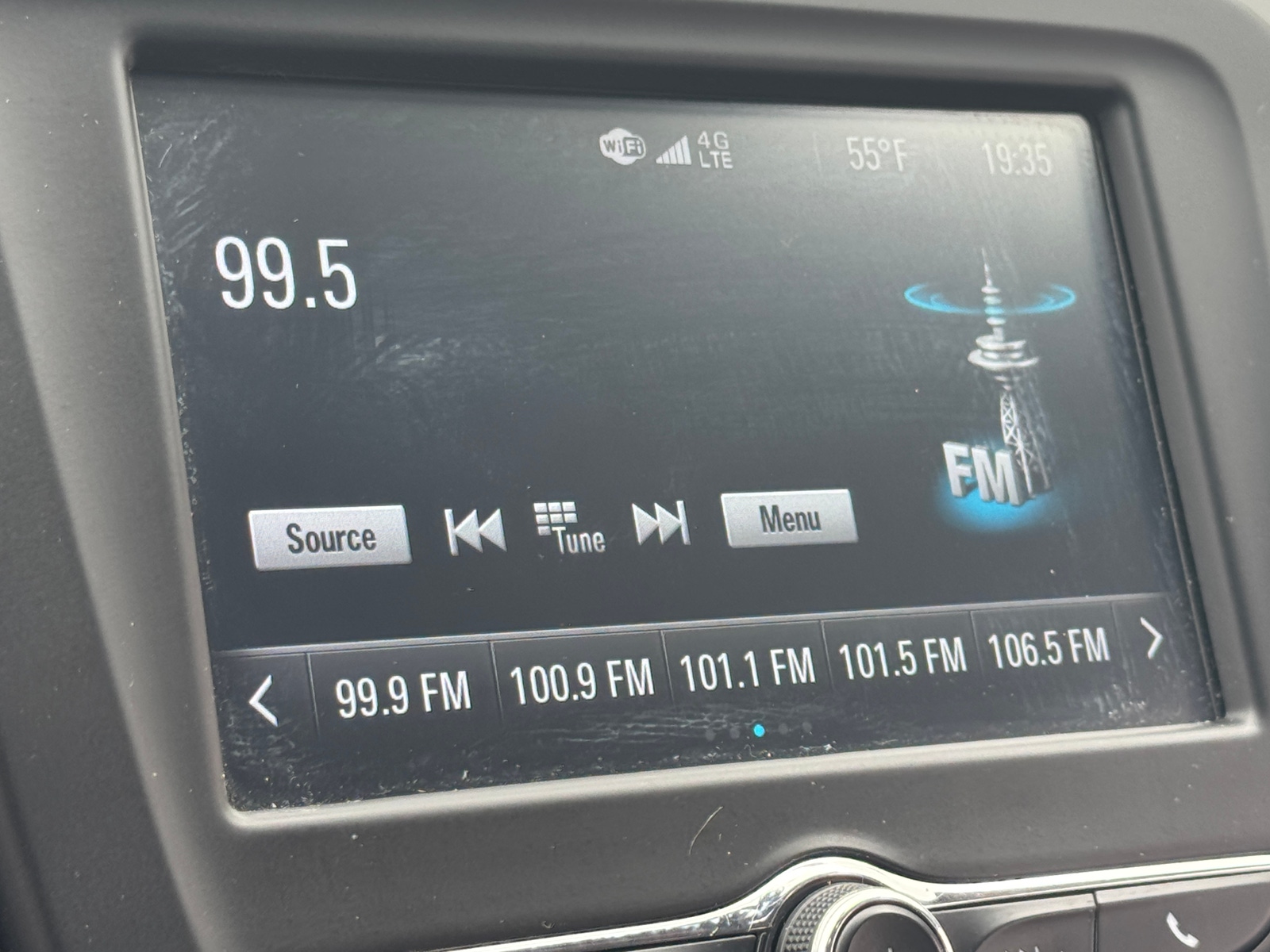 Thumbnail: 2018 Chevrolet Malibu - 4