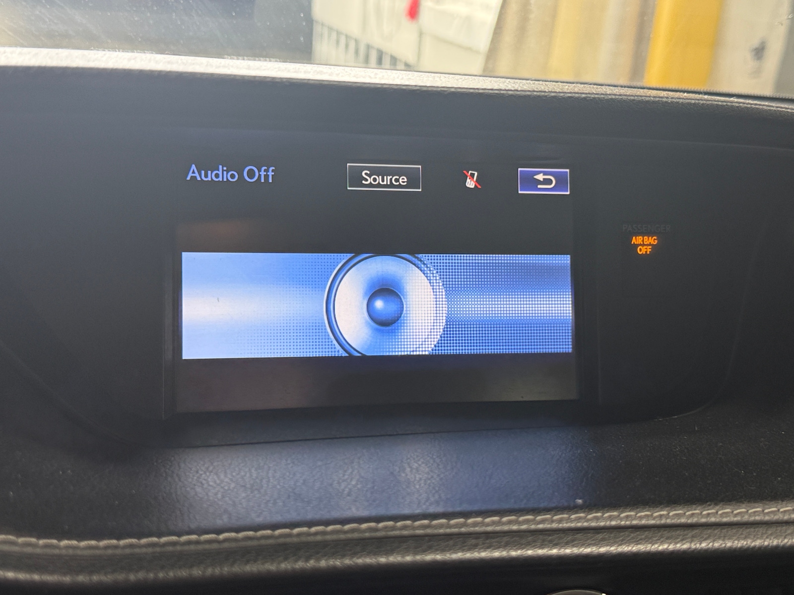 Thumbnail: 2015 Lexus ES - 3