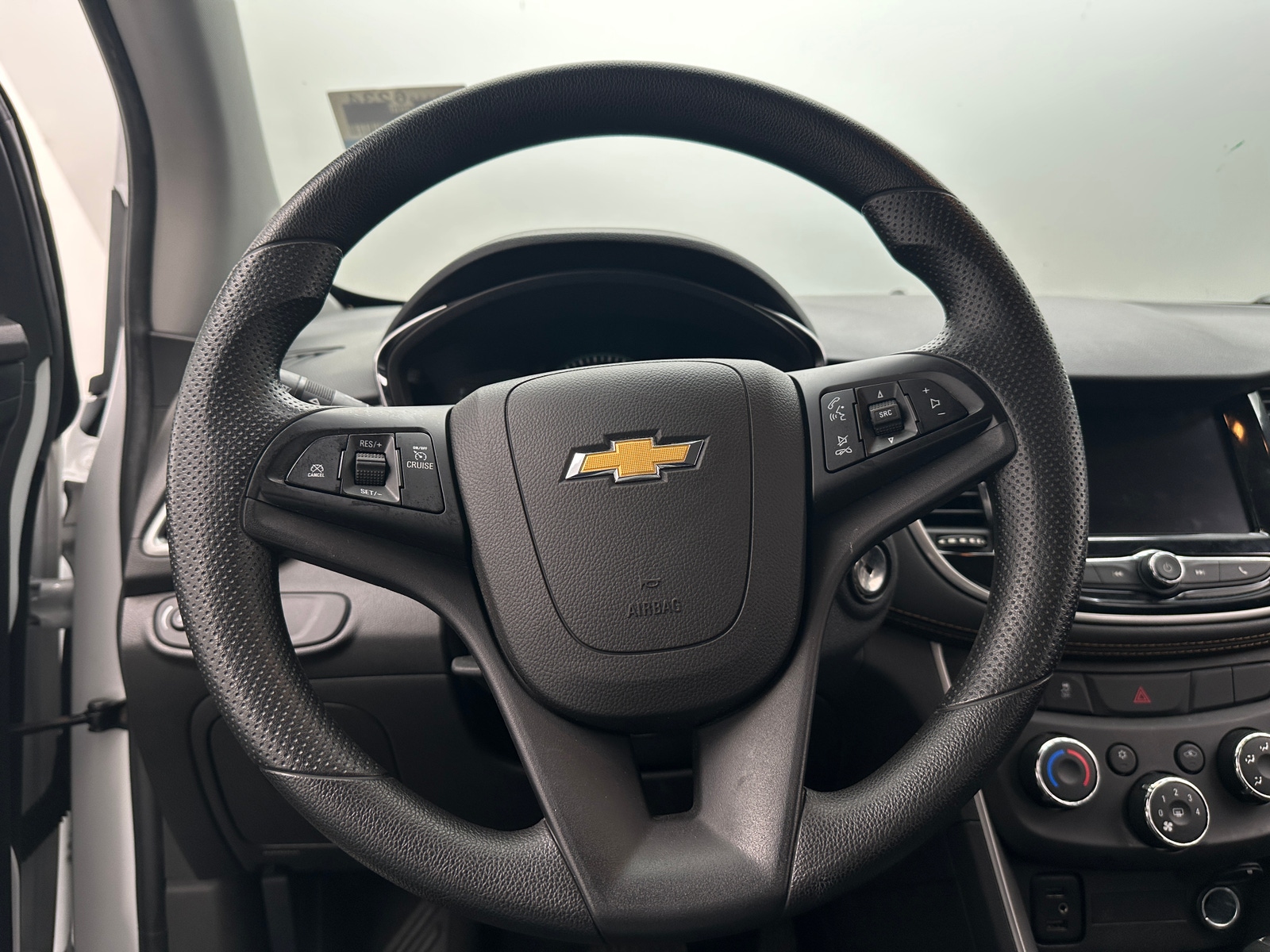 Thumbnail: 2020 Chevrolet Trax - 5