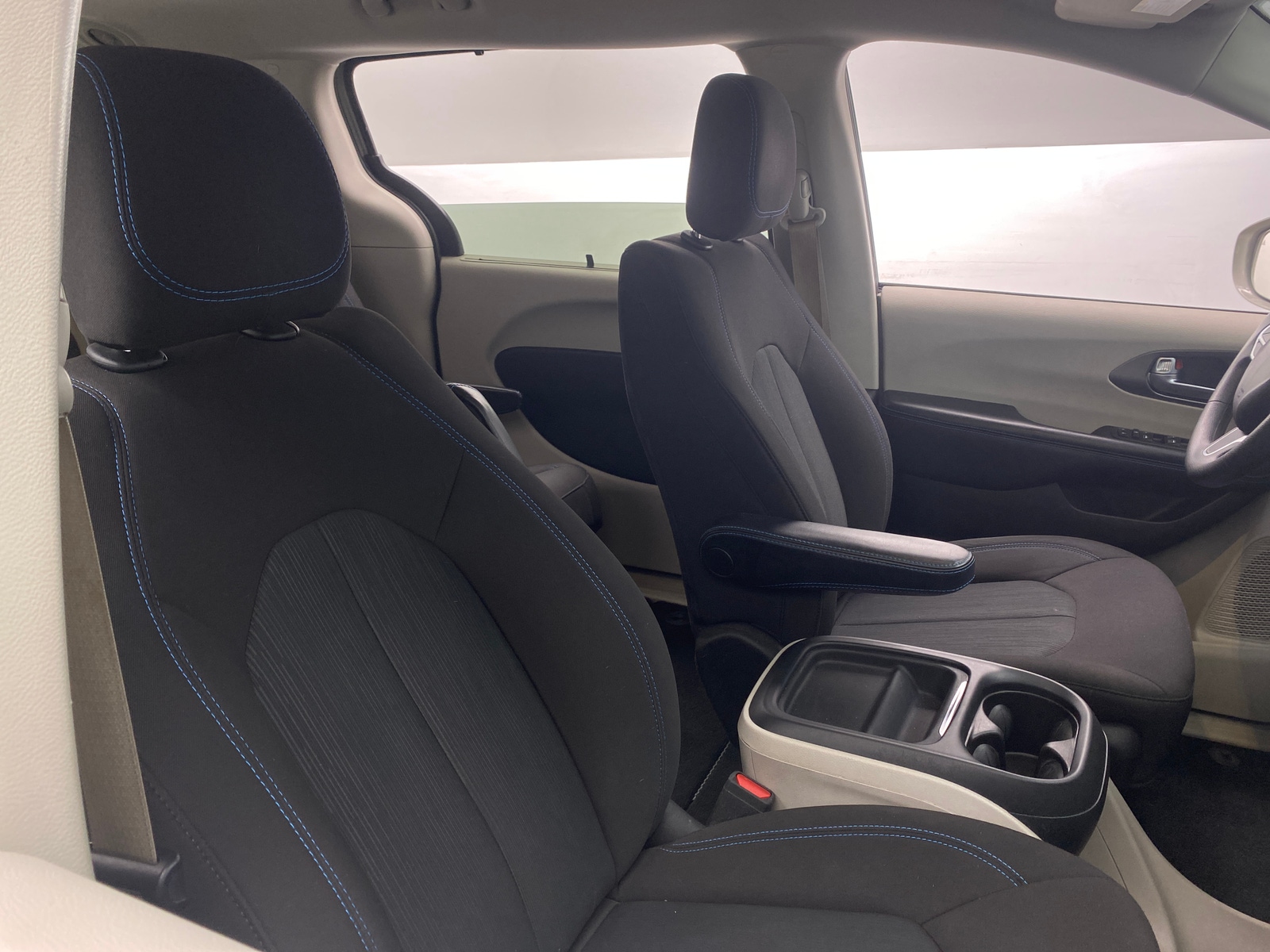 Thumbnail: 2021 Chrysler Pacifica - 2