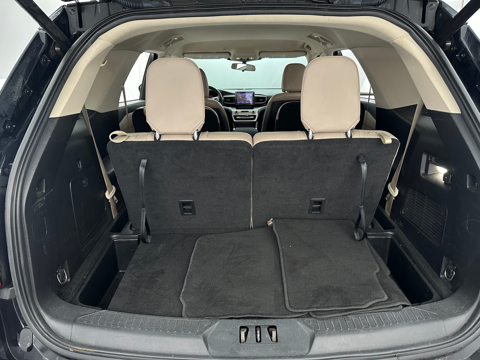 Thumbnail: 2020 Ford Explorer - 7