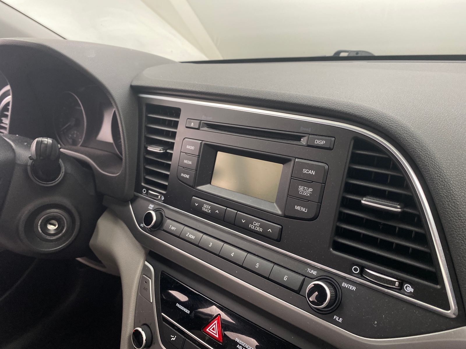 Thumbnail: 2017 Hyundai Elantra - 4