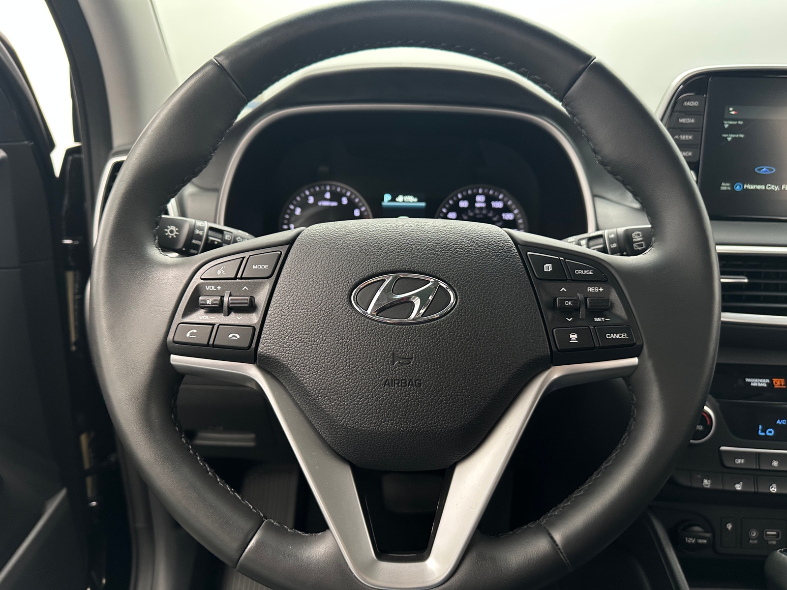 Thumbnail: 2019 Hyundai Tucson - 4