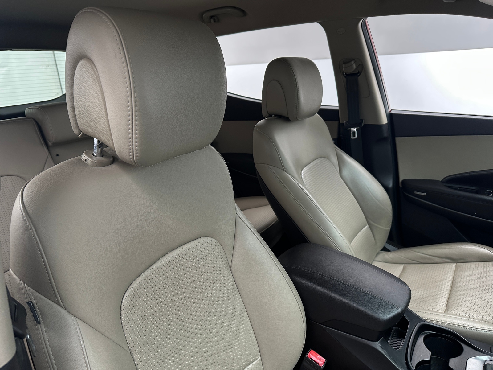 Thumbnail: 2013 Hyundai Santa Fe - 2