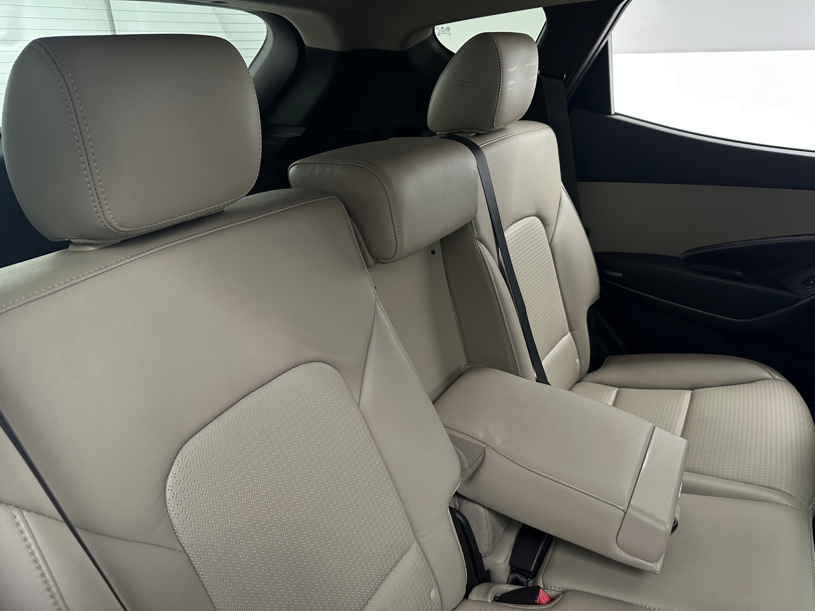 Thumbnail: 2013 Hyundai Santa Fe - 6