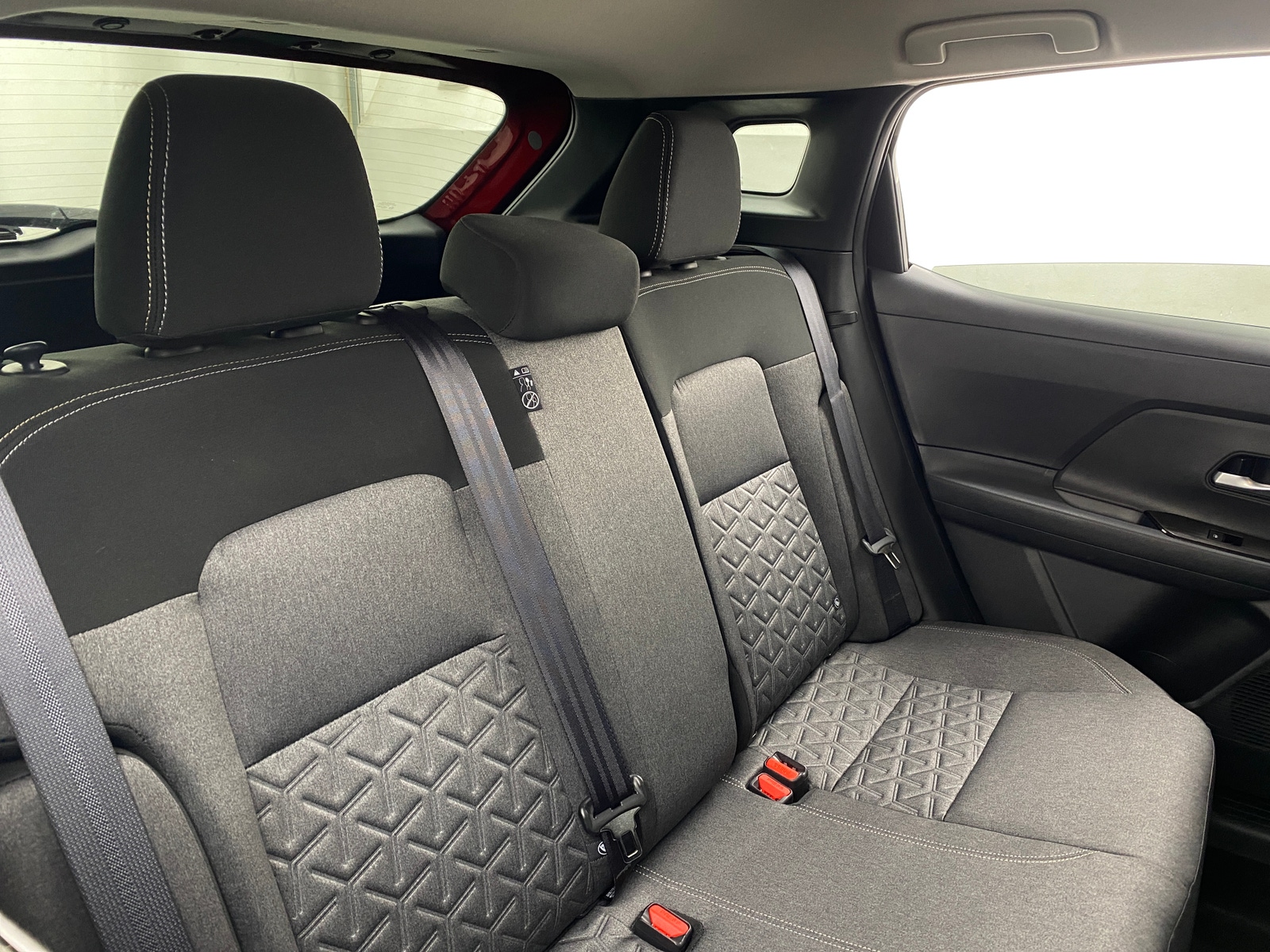 Thumbnail: 2025 Nissan Kicks - 6