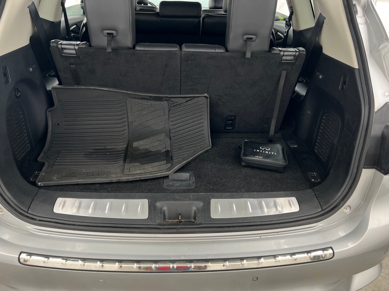 Thumbnail: 2019 INFINITI QX60 - 6