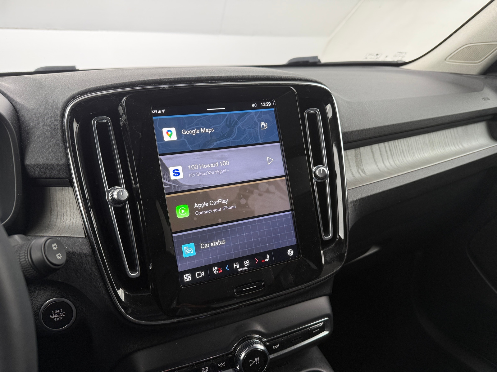 Thumbnail: 2024 Volvo XC40 - 3