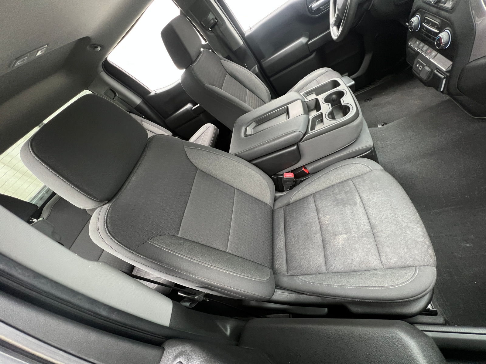 Thumbnail: 2022 Chevrolet Silverado 1500 - 2