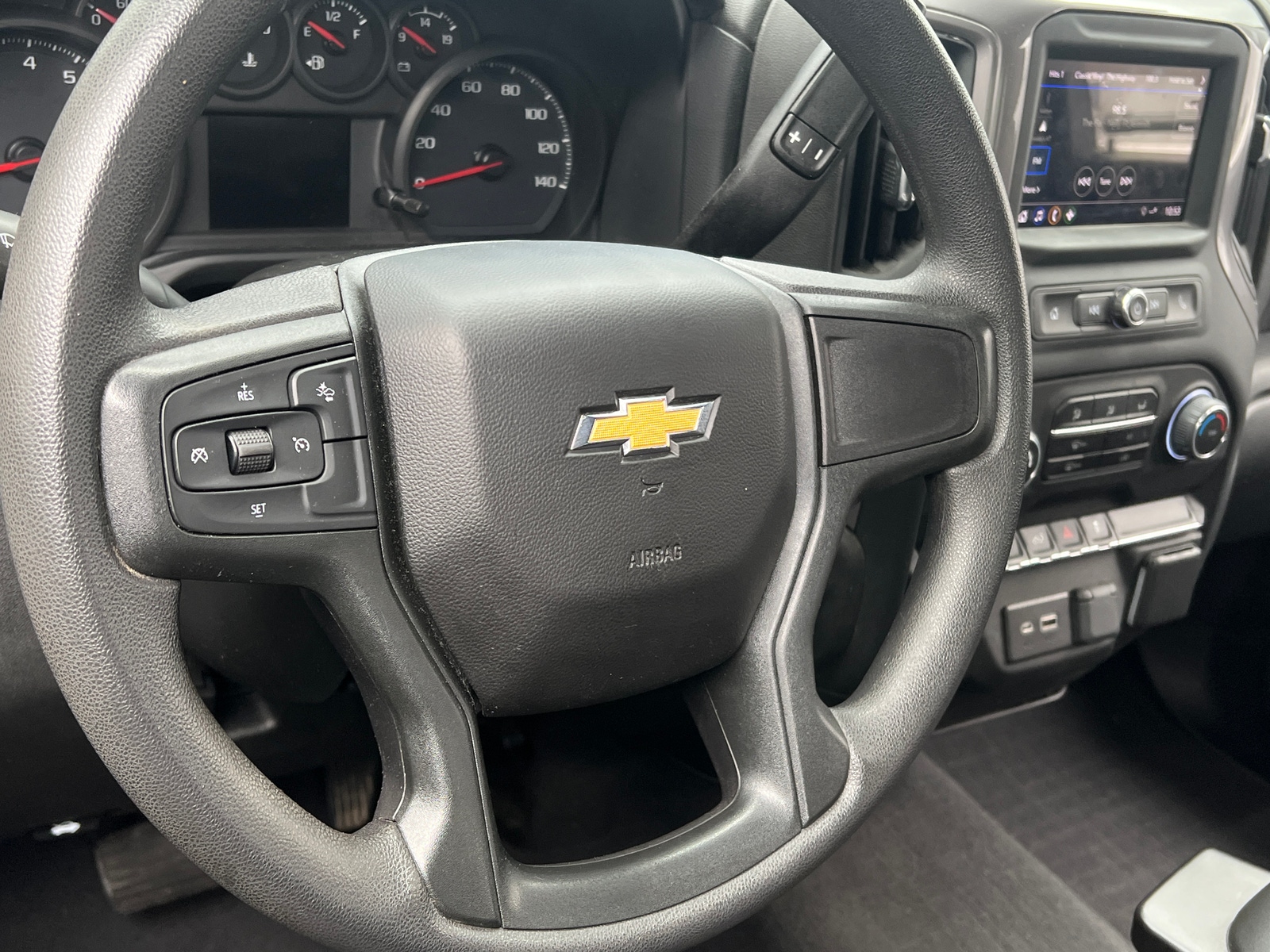 Thumbnail: 2022 Chevrolet Silverado 1500 - 5