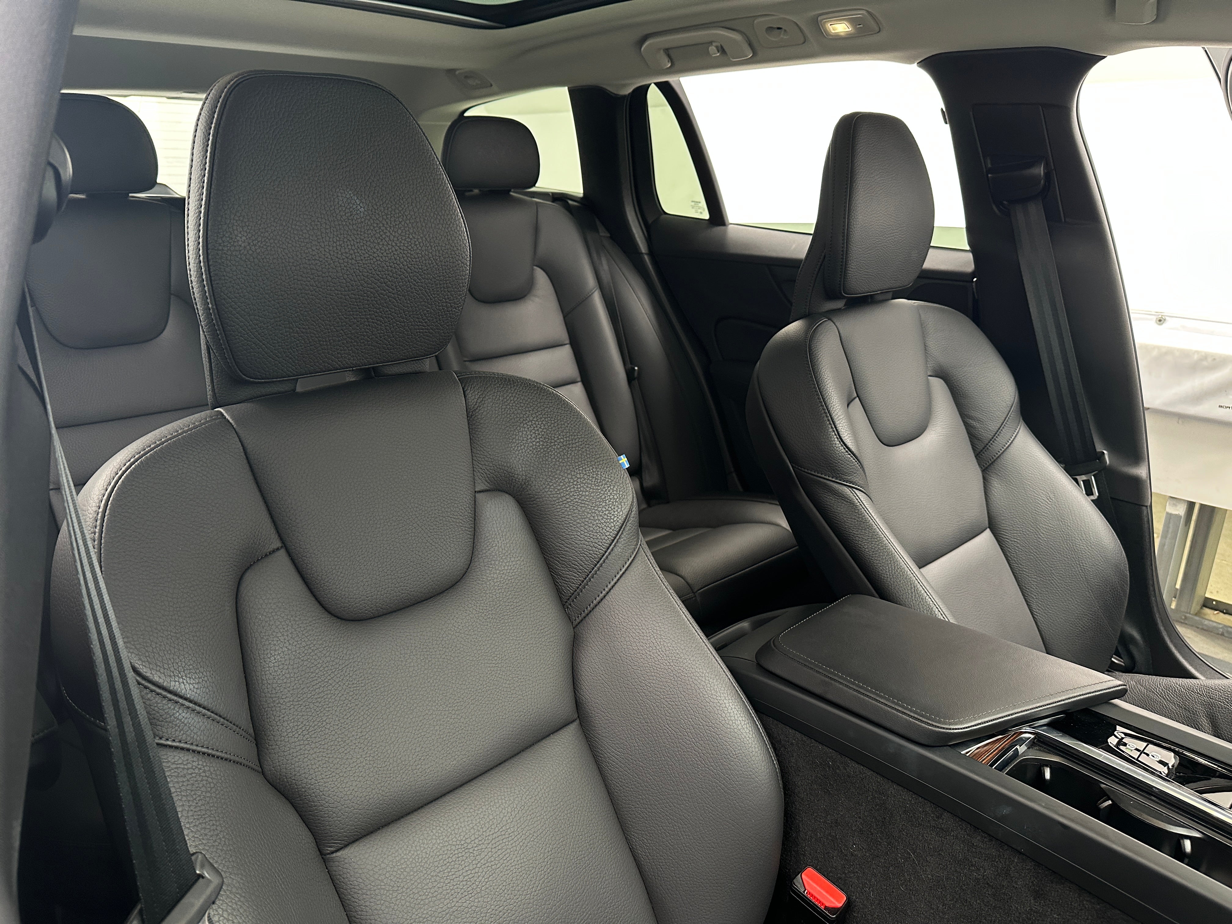 2025 Volvo V60 Cross Country