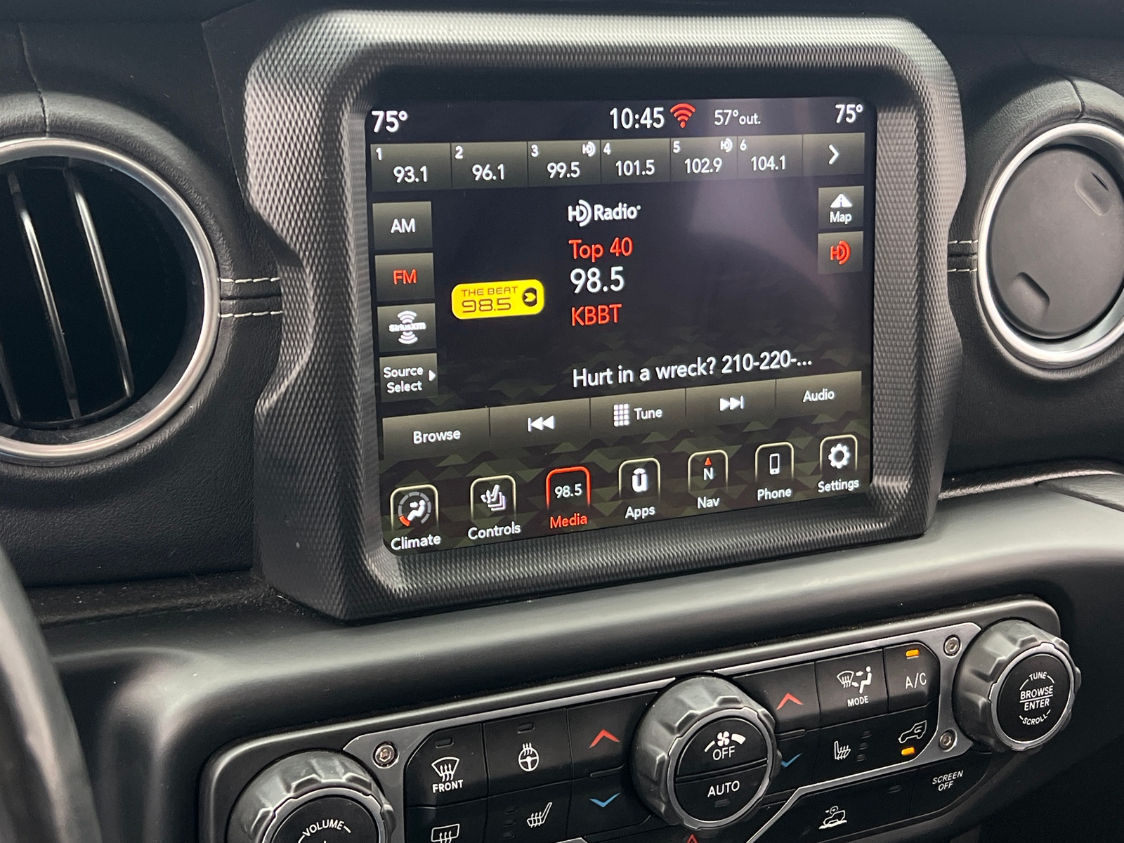 Thumbnail: 2022 Jeep Gladiator - 4