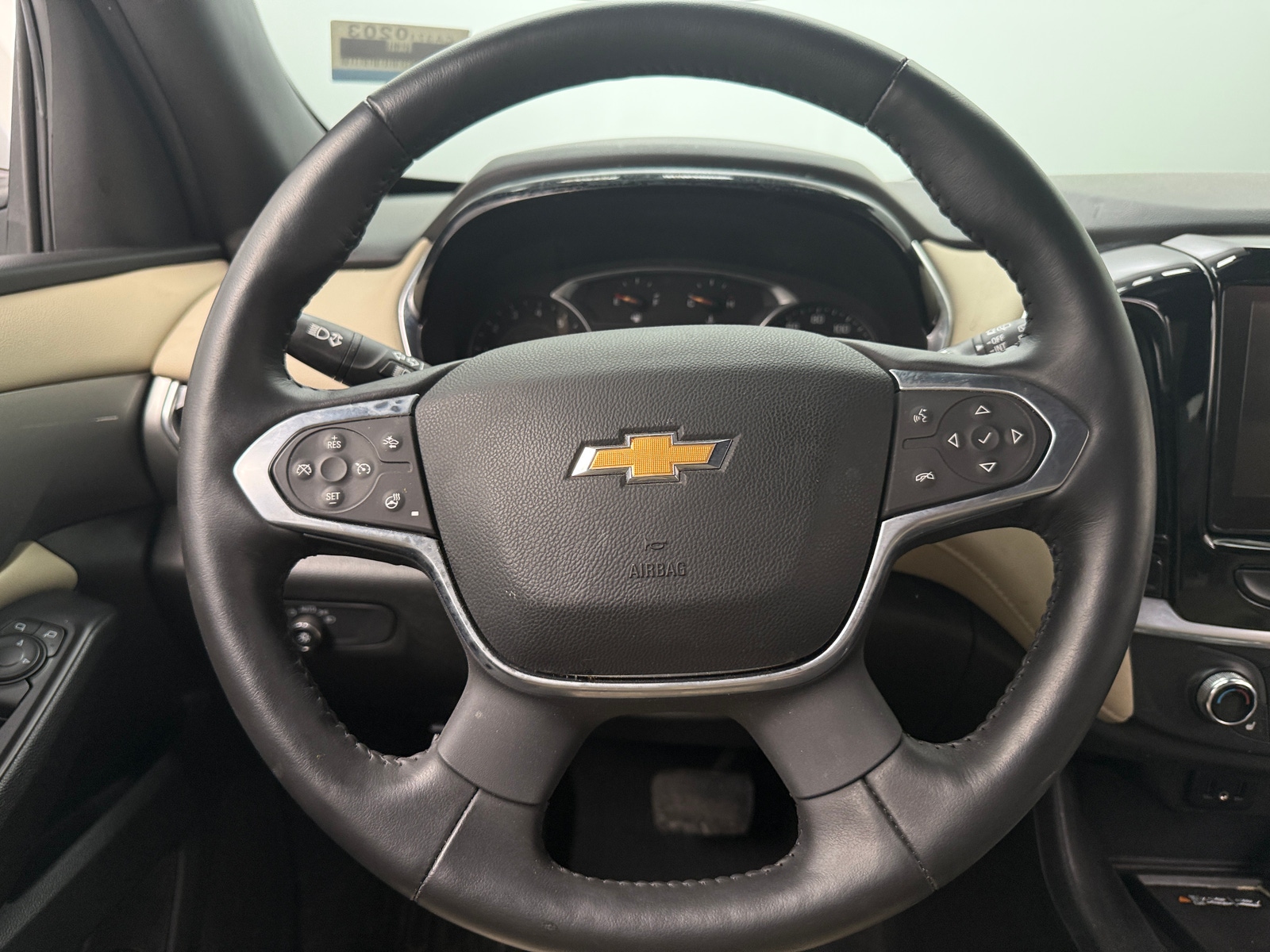 Thumbnail: 2022 Chevrolet Traverse - 4