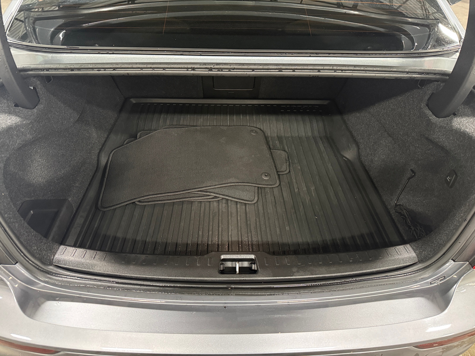 Thumbnail: 2020 Volvo S60 - 6