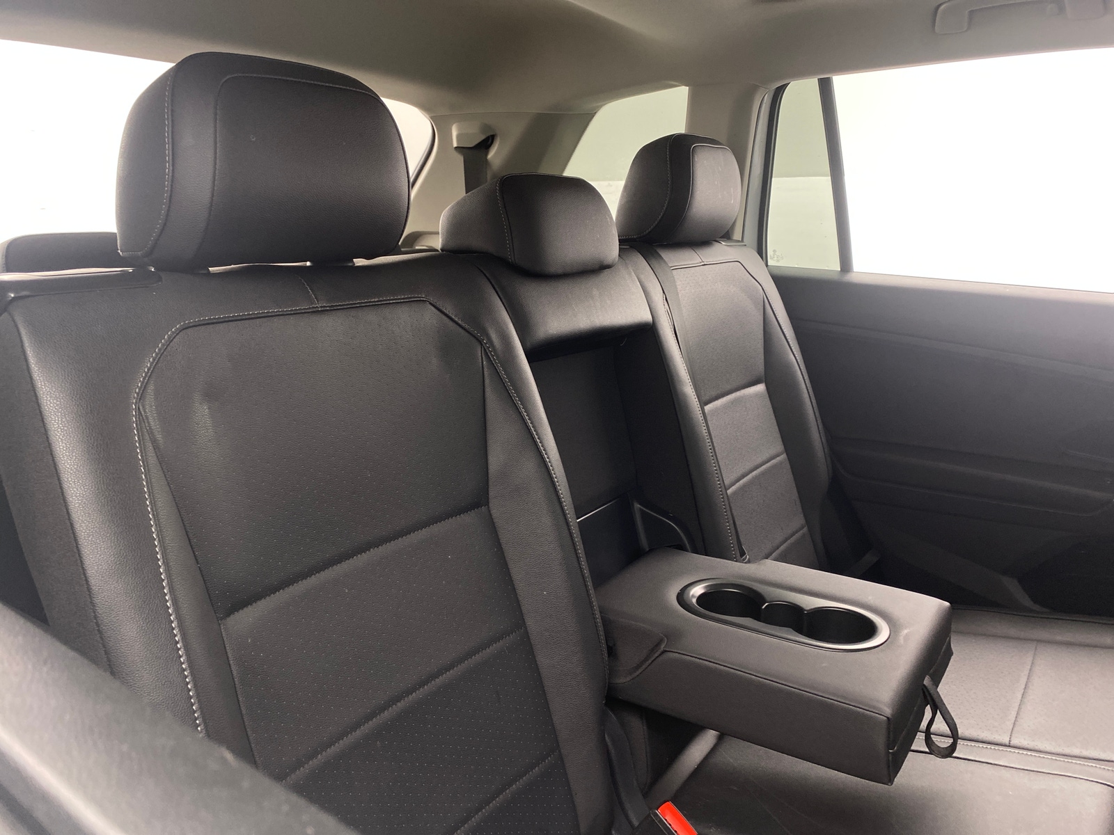 Thumbnail: 2020 Volkswagen Tiguan - 5