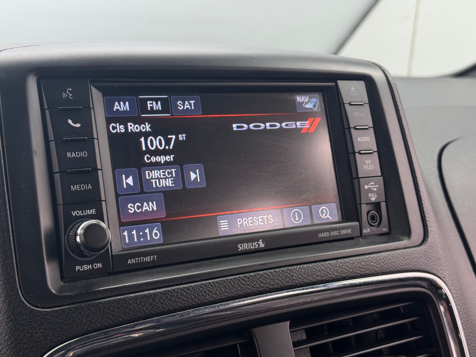 Thumbnail: 2019 Dodge Grand Caravan - 3