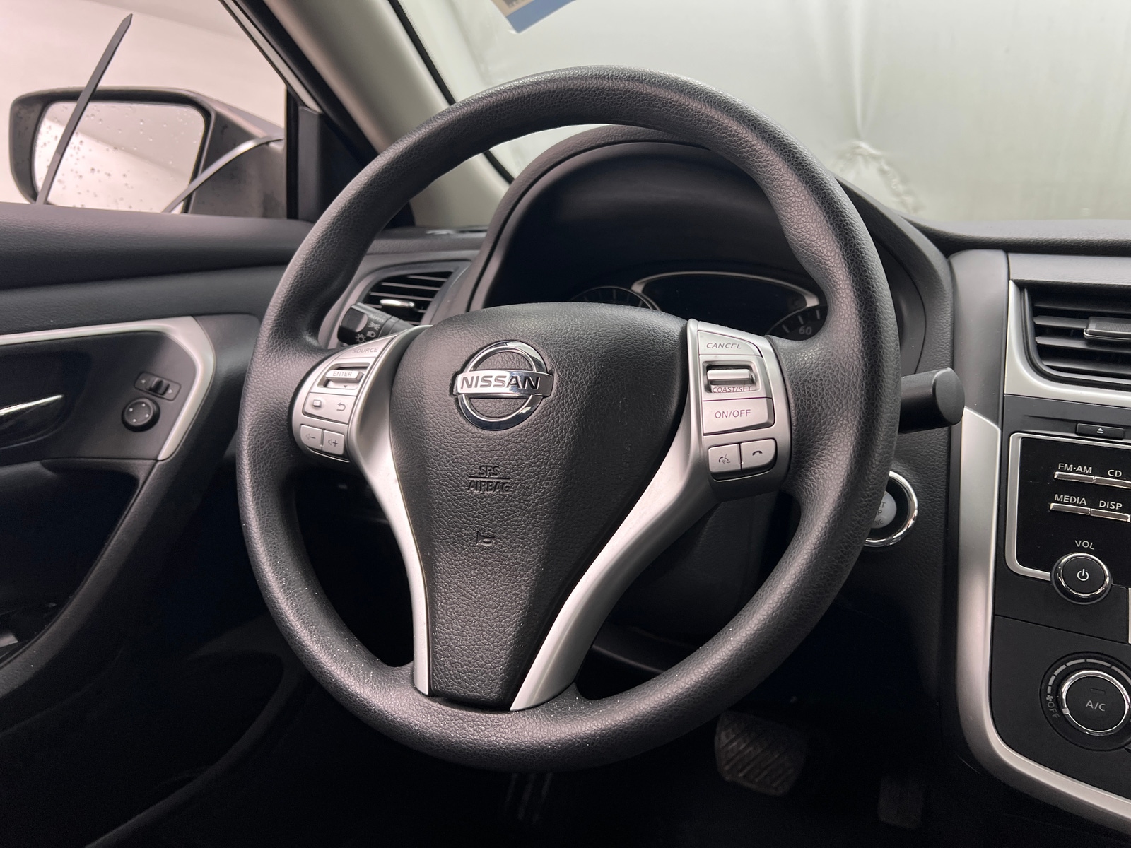 Thumbnail: 2017 Nissan Altima - 5