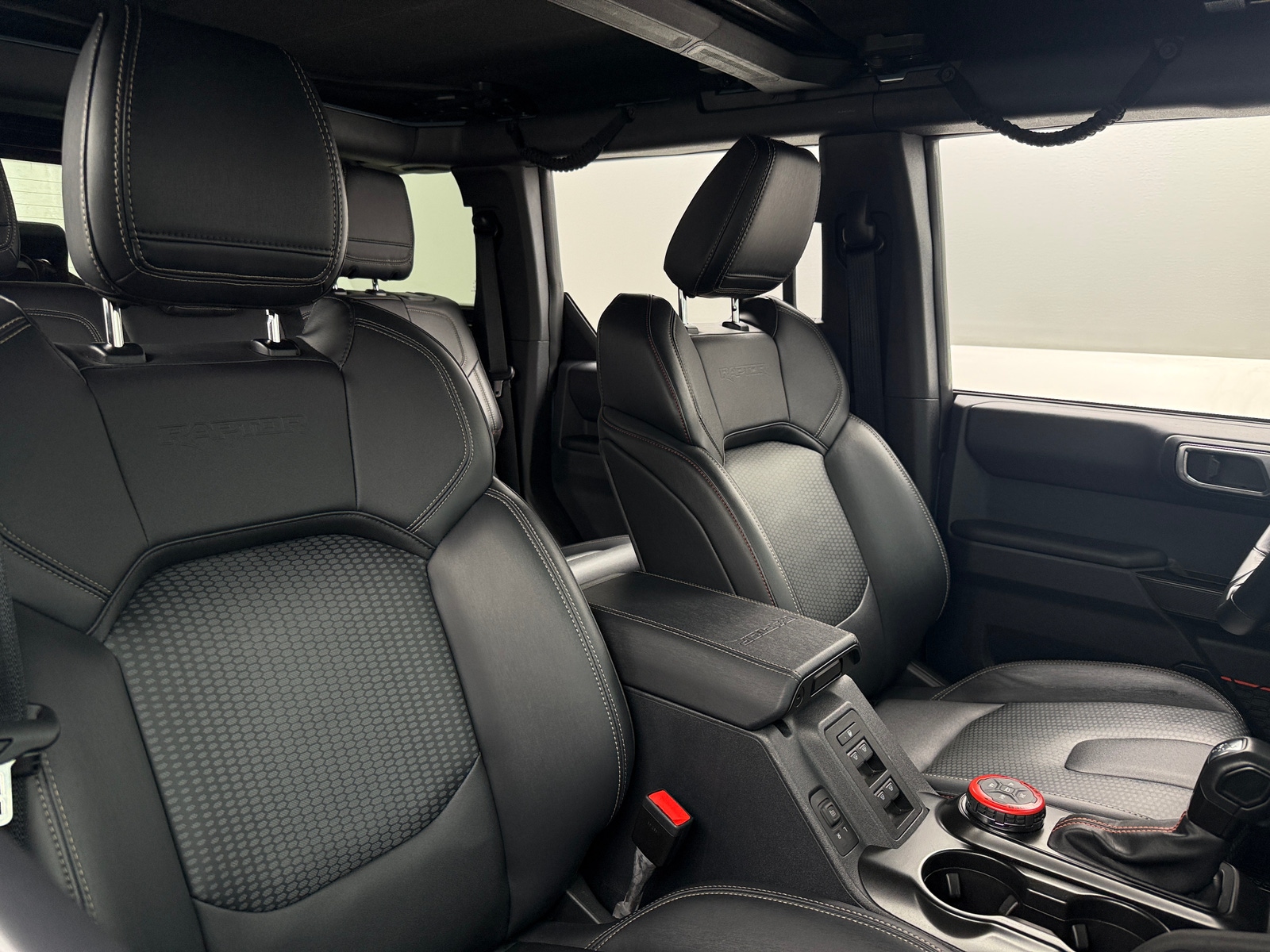 Thumbnail: 2023 Ford Bronco - 2