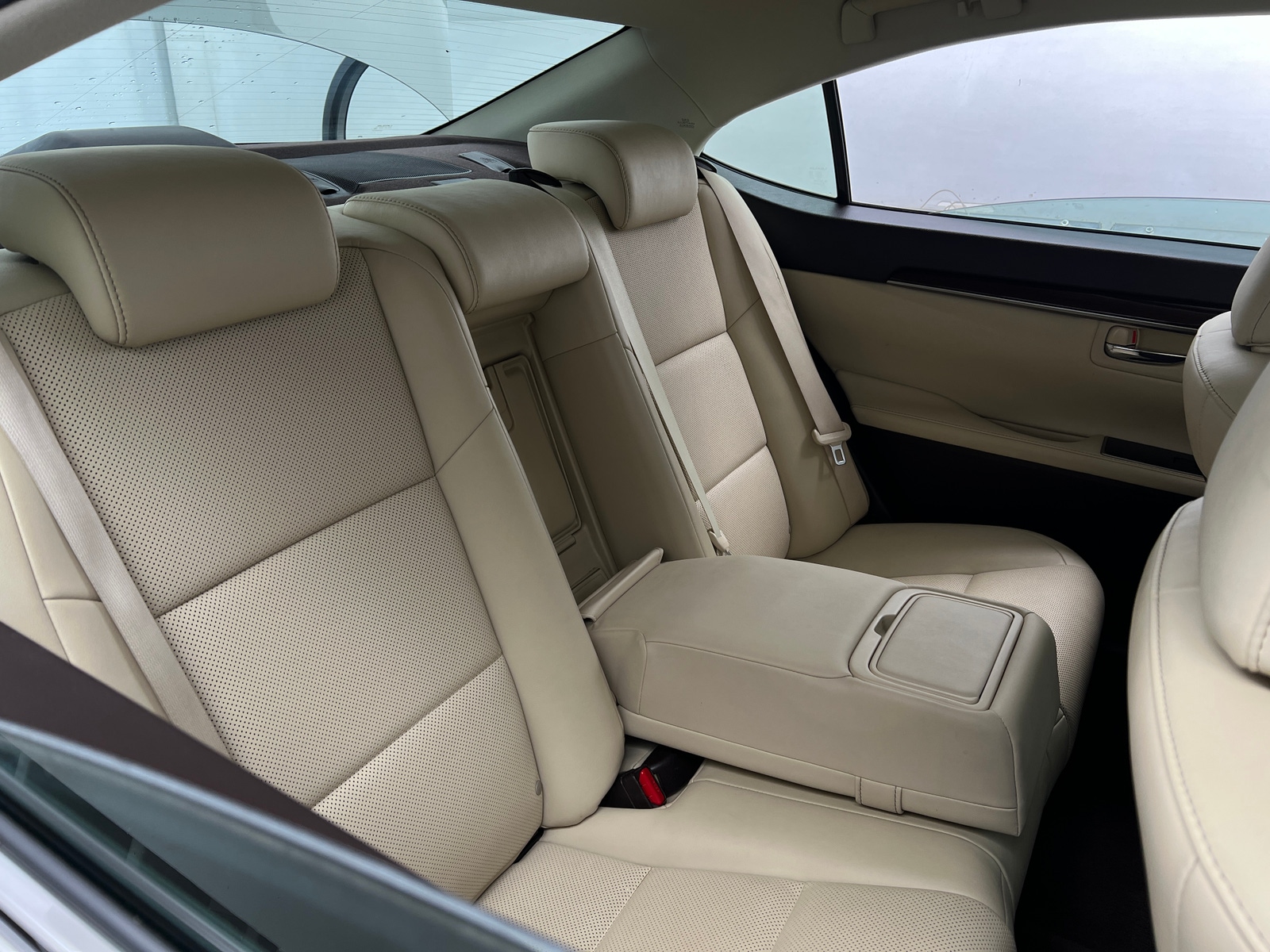 Thumbnail: 2017 Lexus ES - 5