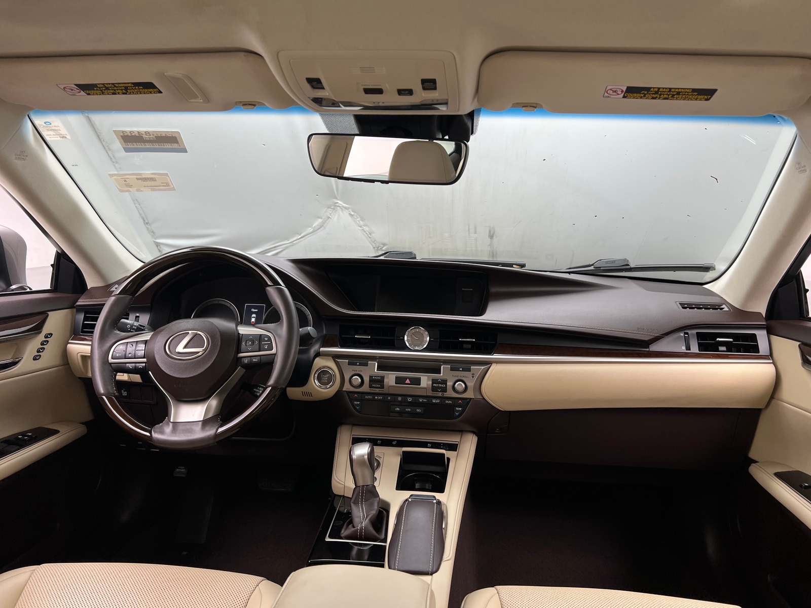 Thumbnail: 2017 Lexus ES - 2