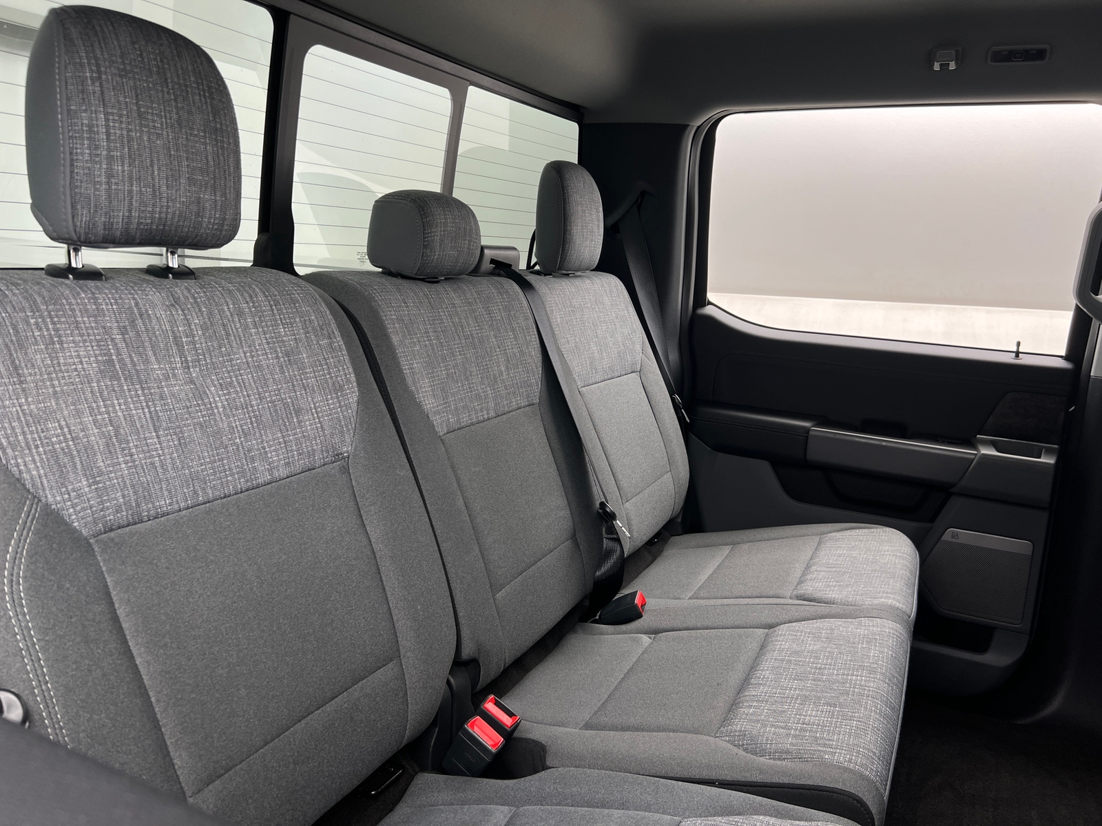 Thumbnail: 2022 Ford Econoline - 6