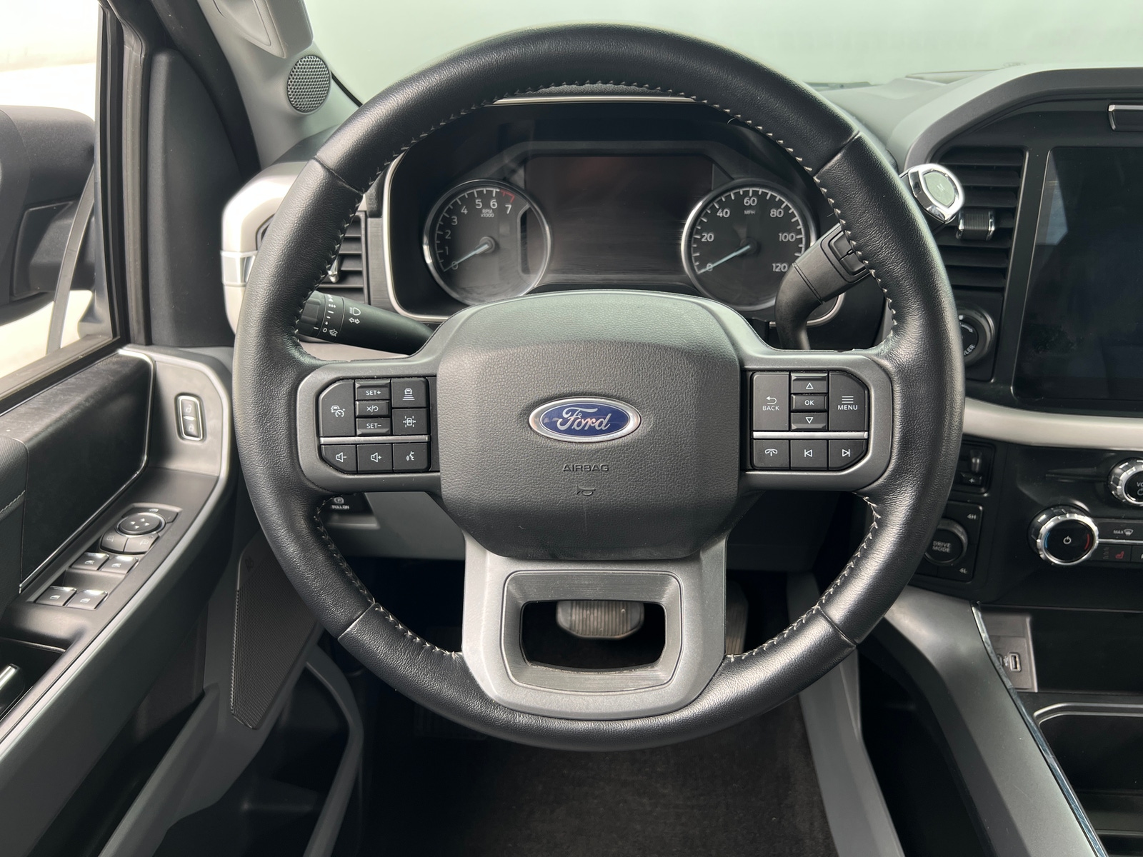 Thumbnail: 2022 Ford Econoline - 5